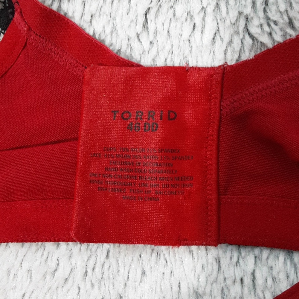 TORRID Women's Bra Underwire Red And Black PUSH UP Lace Bra. Size 46DD. - Picture 2 of 12